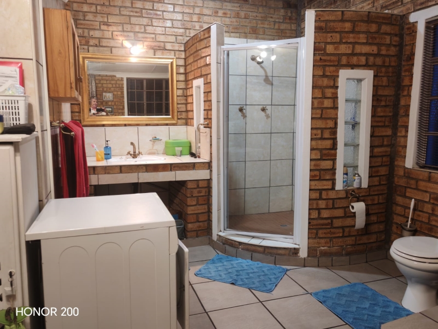 3 Bedroom Property for Sale in Sasolburg Ext 4 Free State